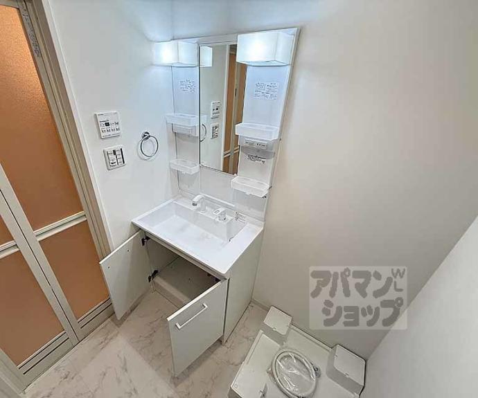 【アドバンスコート四条堀川】間取