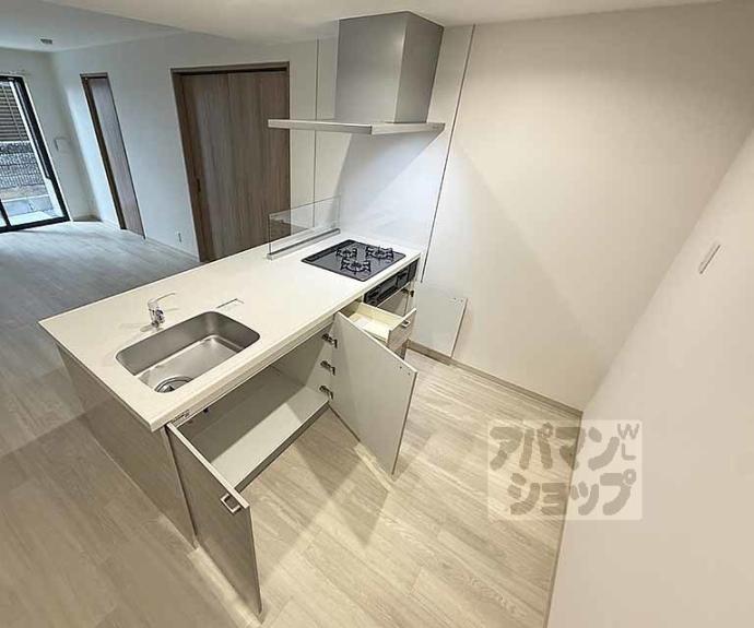 【アドバンスコート四条堀川】間取