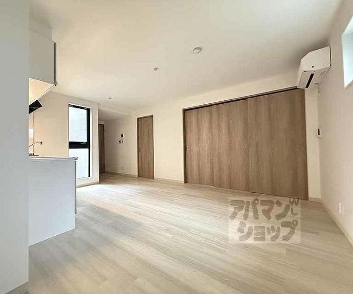 【アドバンスコート四条堀川】間取