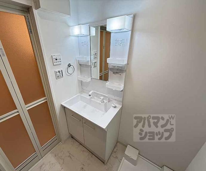 【アドバンスコート四条堀川】間取