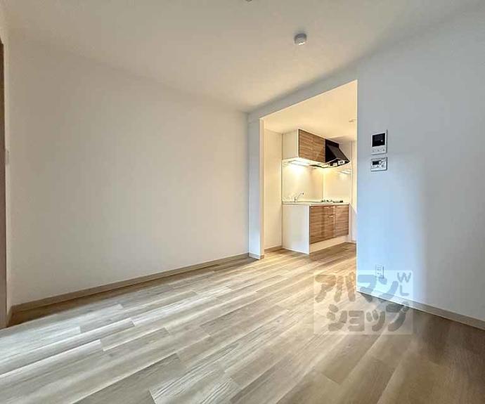 【アドバンスコート四条堀川】間取