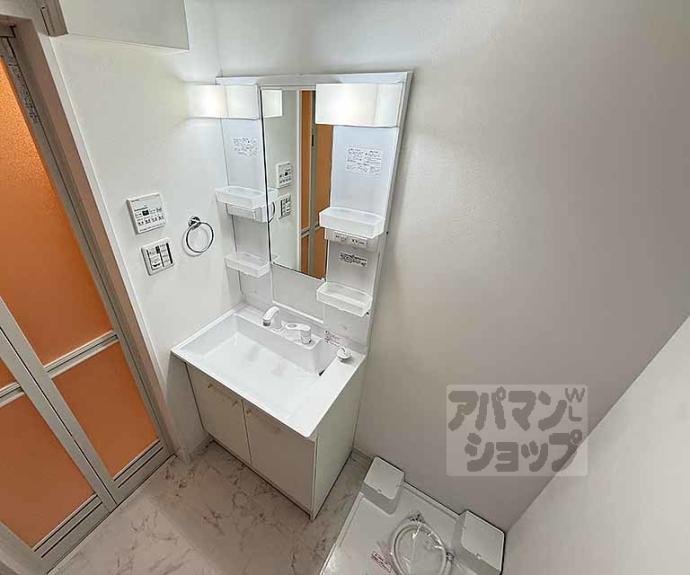 【アドバンスコート四条堀川】間取