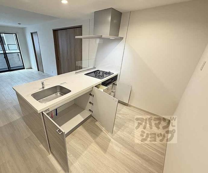 【アドバンスコート四条堀川】間取