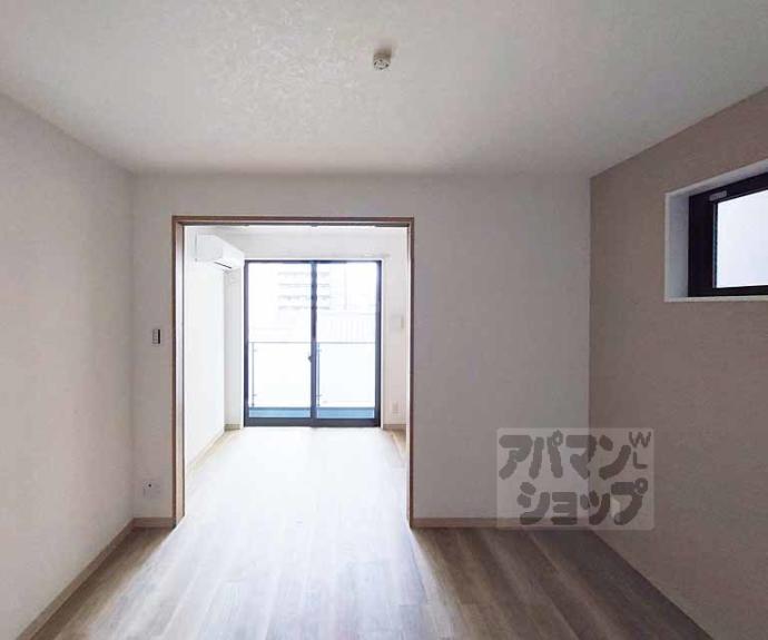 【アドバンスコート四条堀川】間取