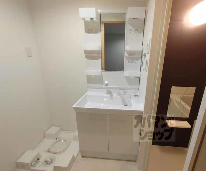 【アドバンスコート四条堀川】間取