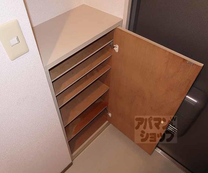 【ライオンズマンション上鳥羽】間取