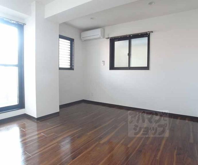 【グランデ西五条】間取