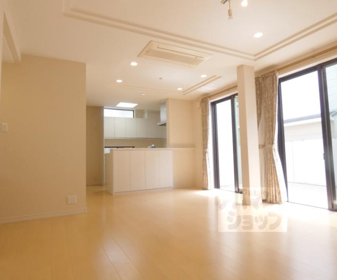 【岩倉忠在地町３５１－８貸家】間取