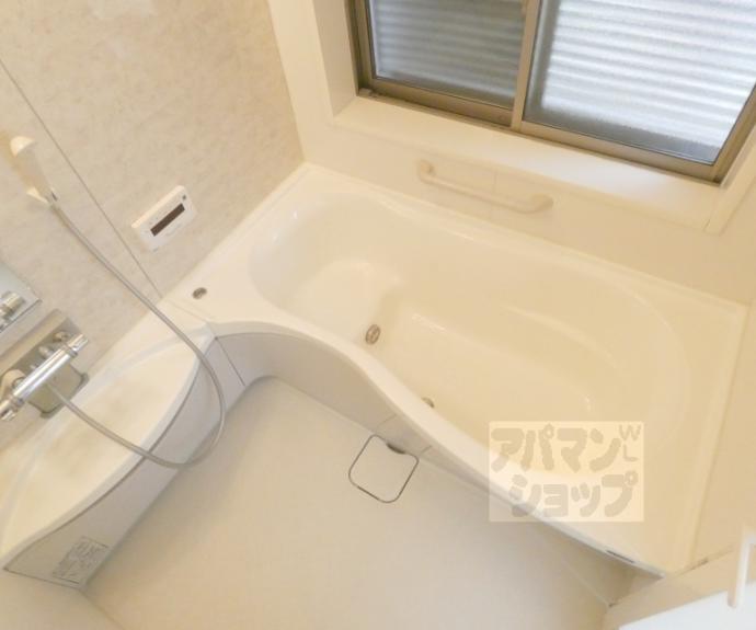 【岩倉忠在地町３５１－８貸家】間取