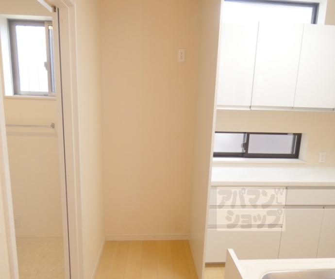 【岩倉忠在地町３５１－８貸家】間取