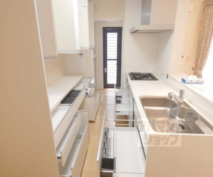 【岩倉忠在地町３５１－８貸家】間取