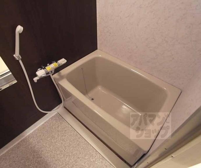 【ドエル・梅の宮館】間取