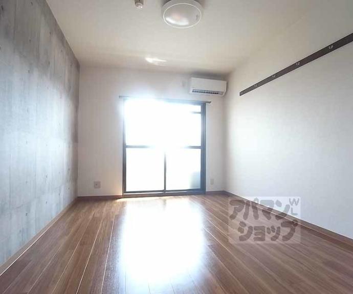 【ヴィラエトワール西院】間取