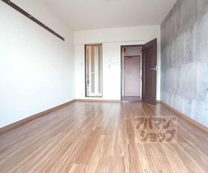 【ヴィラエトワール西院】間取