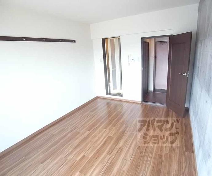 【ヴィラエトワール西院】間取