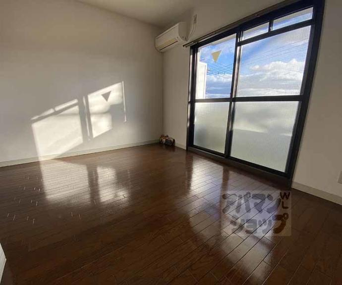 【ヴィラエトワール西院】間取