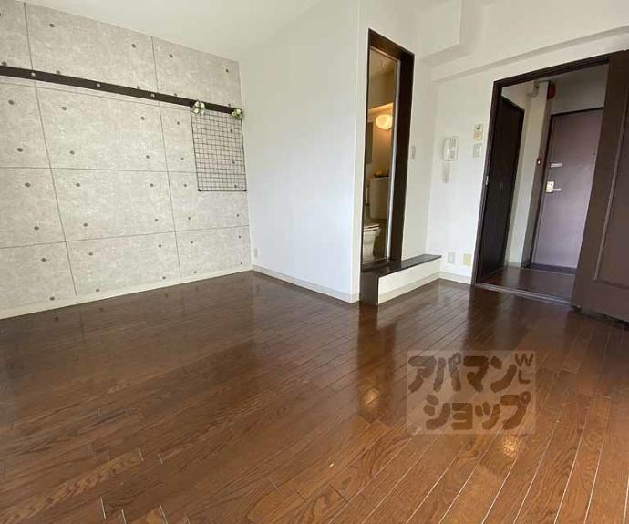 【ヴィラエトワール西院】間取