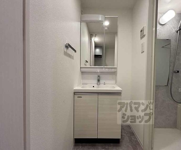 【アドバンス京都烏丸町】間取