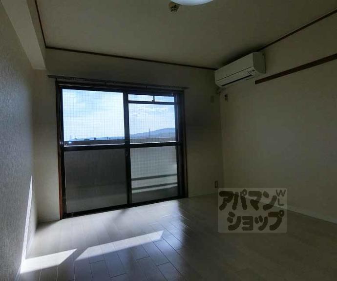 【グランディール嵯峨】間取