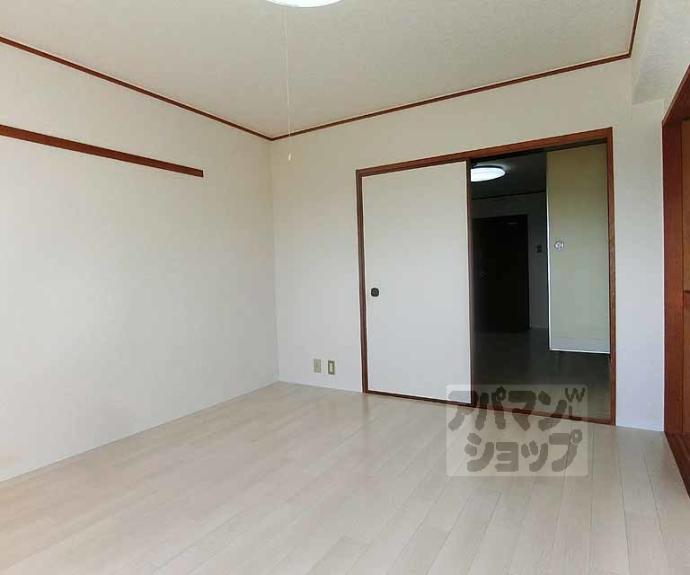 【グランディール嵯峨】間取