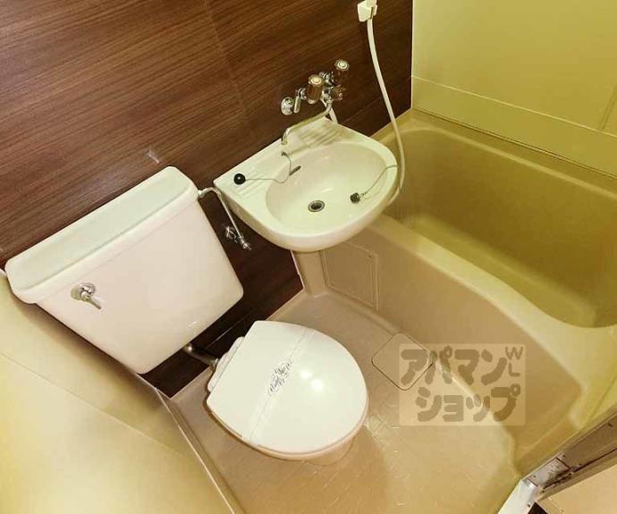 【グランディール嵯峨】間取