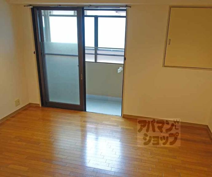 【ドゥエル嵯峨の荘】間取