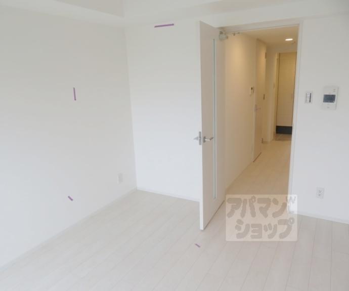 【アドバンス京都烏丸町】間取