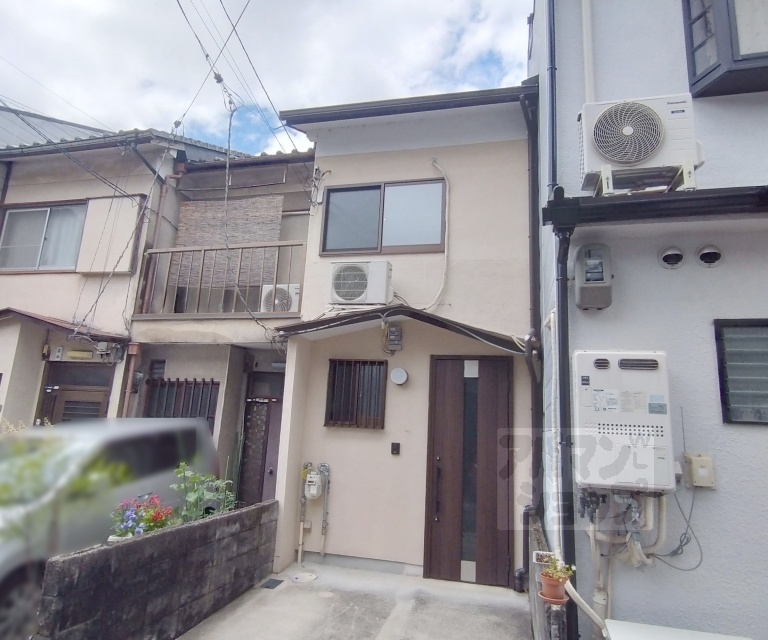 西野楳本町貸家