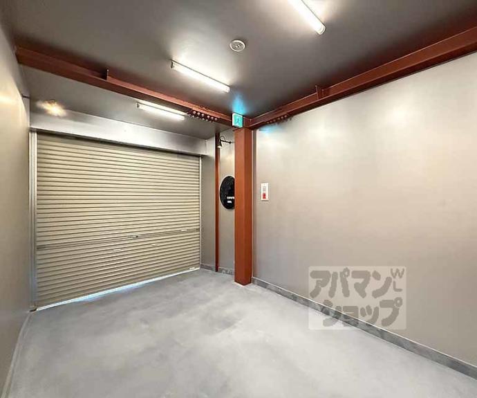 【ＫＡＲＡＳＵＭＡ　ＳＴＥＰｓ】間取