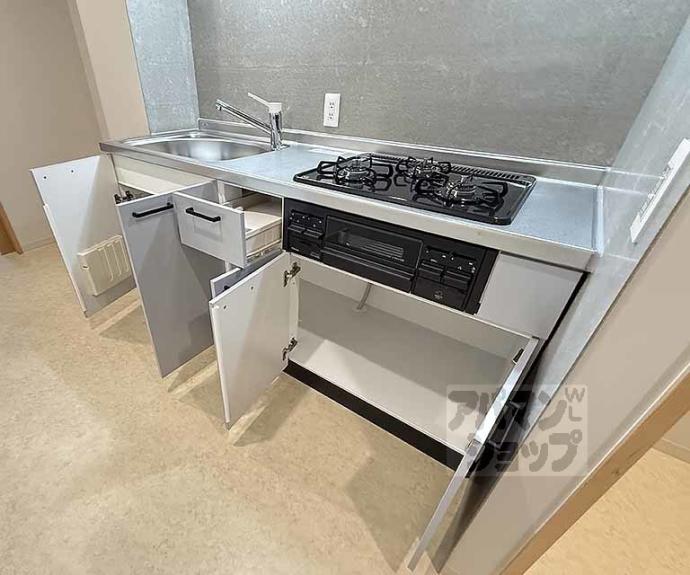 【ＫＡＲＡＳＵＭＡ　ＳＴＥＰｓ】間取