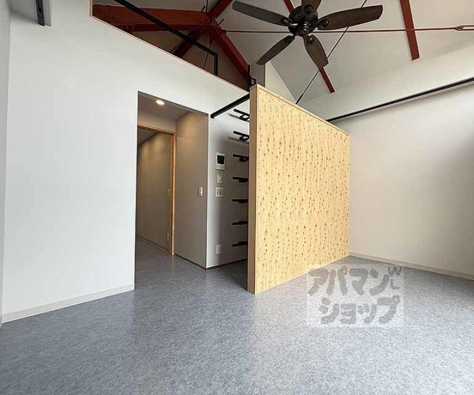 【ＫＡＲＡＳＵＭＡ　ＳＴＥＰｓ】間取