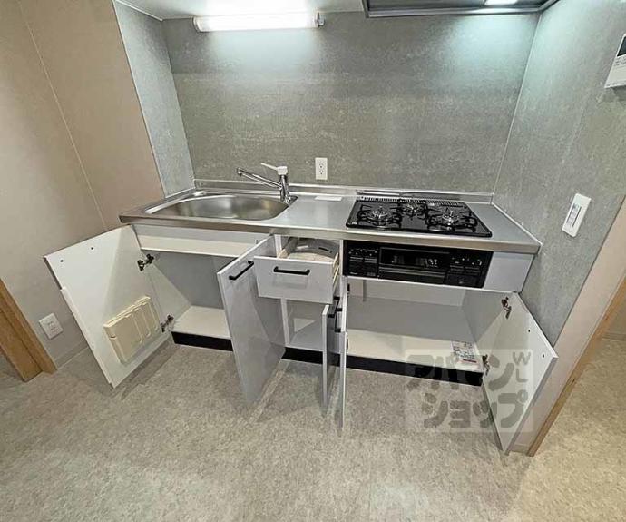 【ＫＡＲＡＳＵＭＡ　ＳＴＥＰｓ】間取