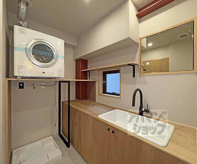 【ＫＡＲＡＳＵＭＡ　ＳＴＥＰｓ】間取