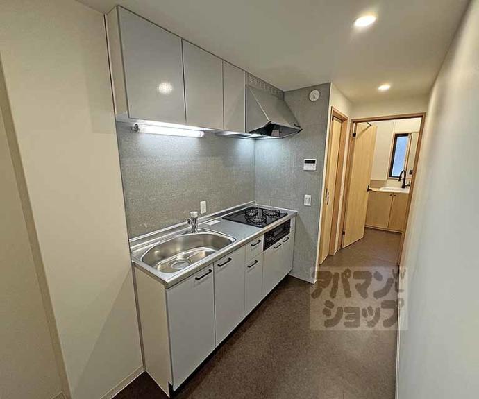 【ＫＡＲＡＳＵＭＡ　ＳＴＥＰｓ】間取