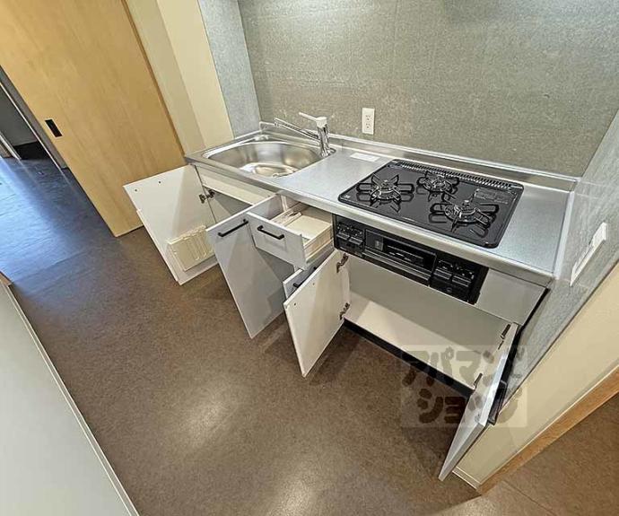 【ＫＡＲＡＳＵＭＡ　ＳＴＥＰｓ】間取