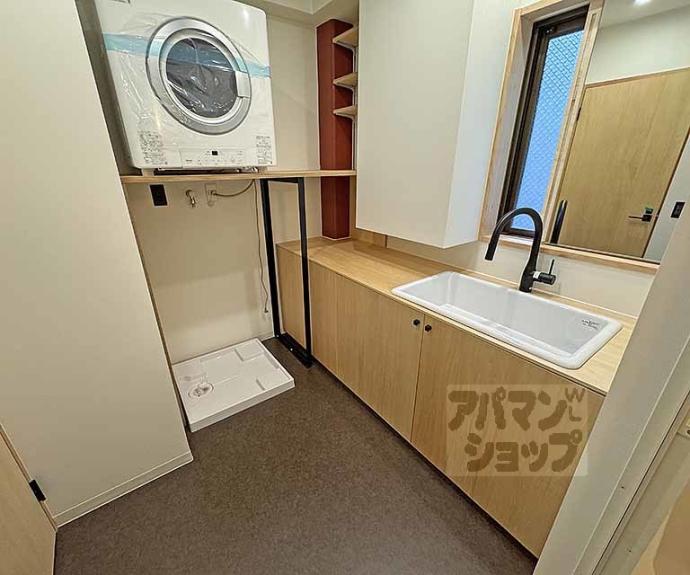 【ＫＡＲＡＳＵＭＡ　ＳＴＥＰｓ】間取