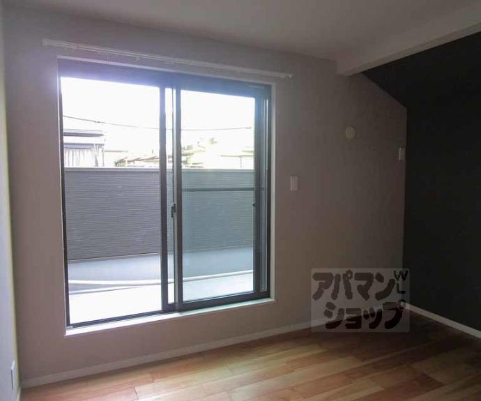 【小山下内河原町１０５－６貸家】間取