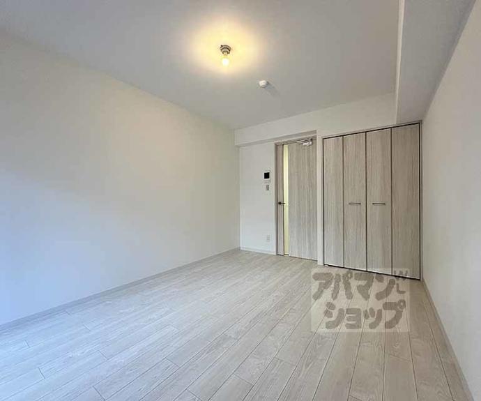 【Ｏｒｃｈｉｄ　Ｃｏｕｒｔ四条大宮】間取