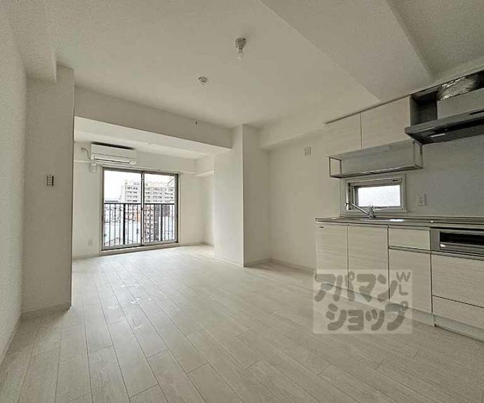 【Ｏｒｃｈｉｄ　Ｃｏｕｒｔ四条大宮】間取