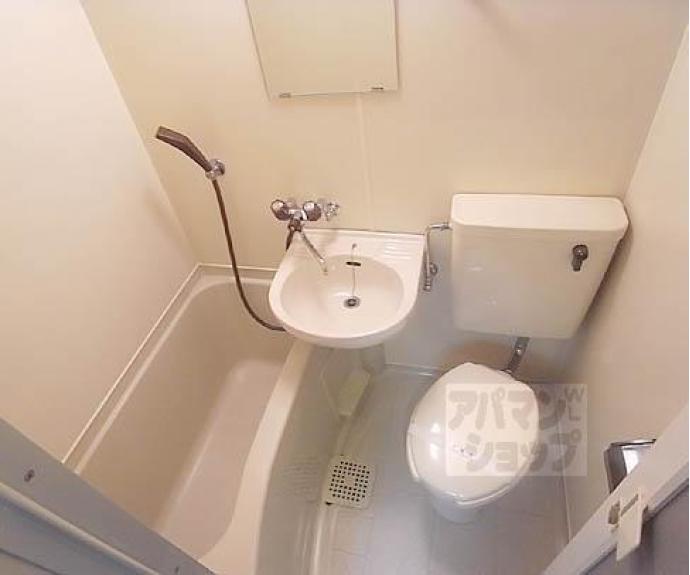 【レオパレス西院Ⅰ、Ⅱ】間取