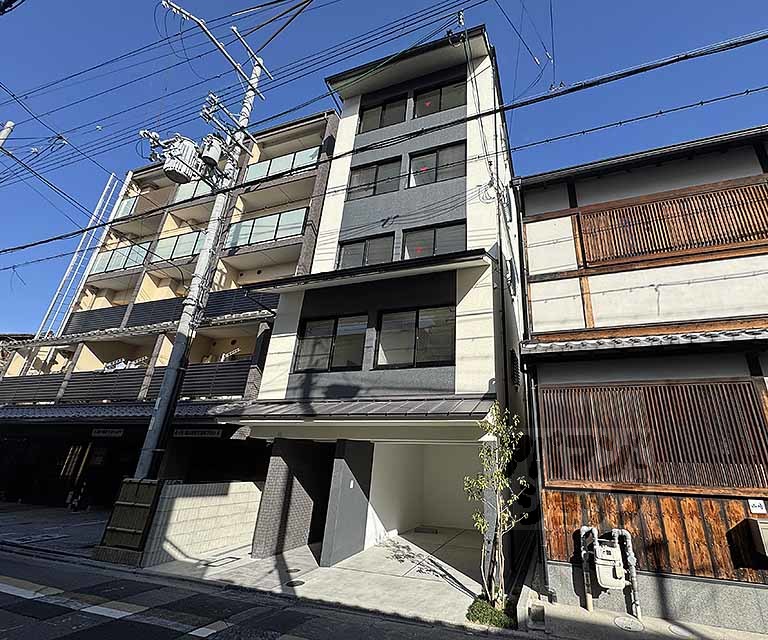 アイリス清水五条