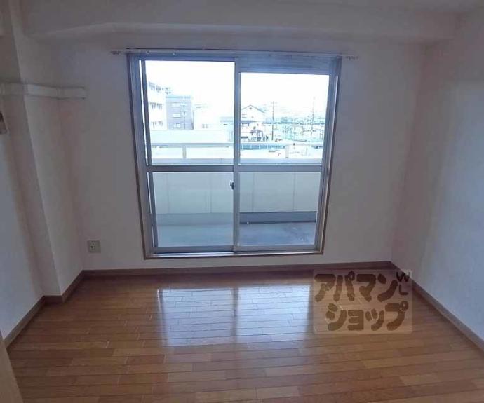 【ハイライズ西院】間取