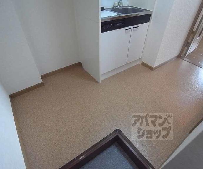 【ハイライズ西院】間取