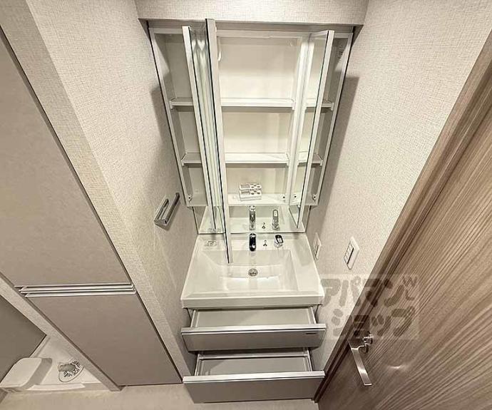 【ＣＡＬＭ河原町二条】間取