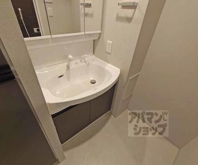 【ＣＡＬＭ河原町二条】間取