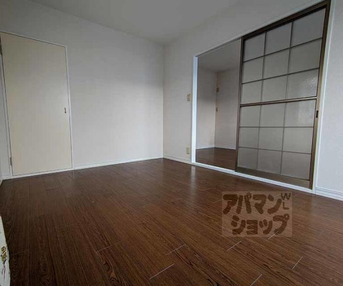 【嵯峨野グリーンパレス】