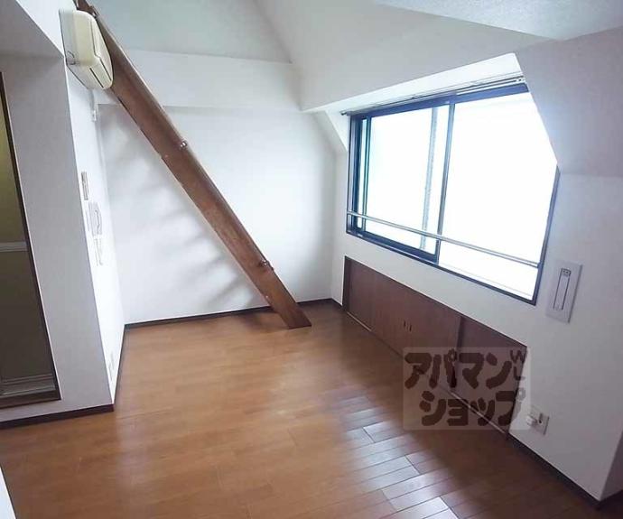 【ルーセント西院】間取