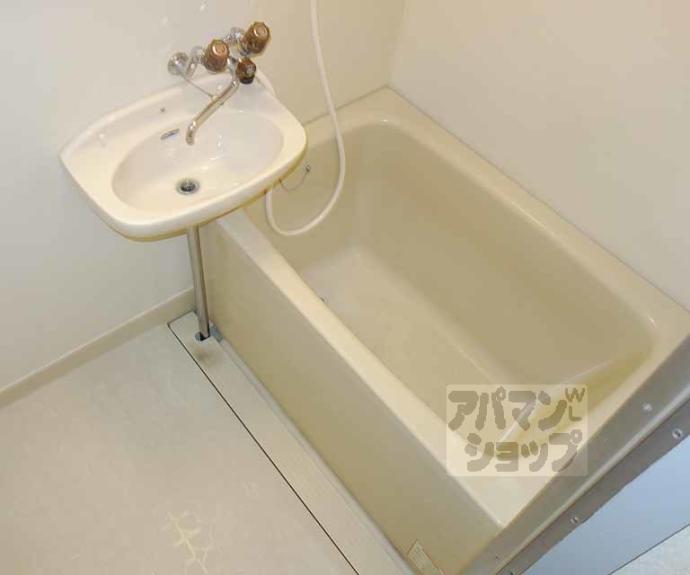 【ＶＩＬＬＡ　ＤＩ　ＬＩＮＮＥ】間取