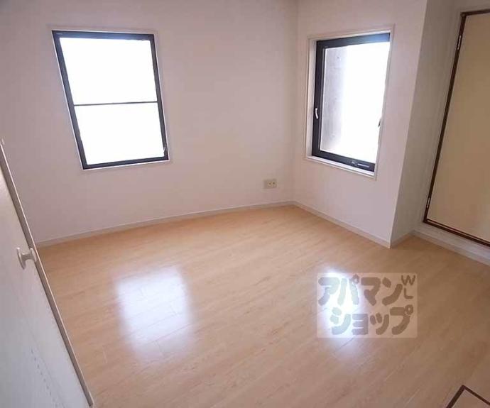 【シャトレ花園】間取