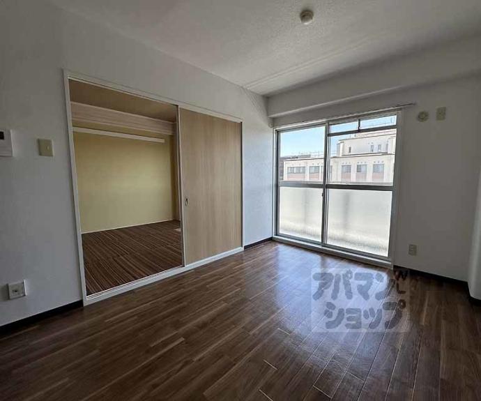 【サンロード朱雀】間取